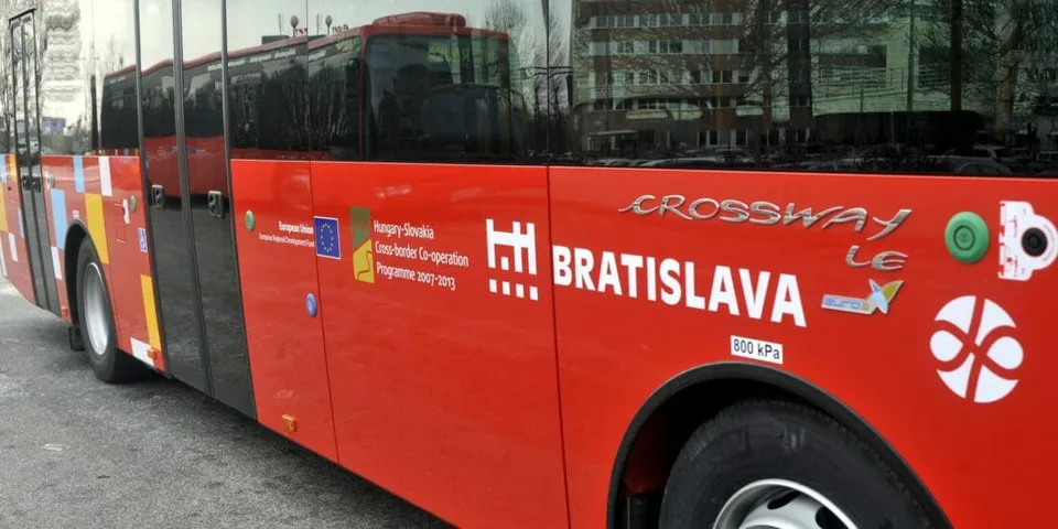 Read more about the article Od septembra začnú platiť pre MHD v Bratislave zmeny: Týkajú sa zastávok aj trás