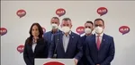 Peter Pellegrini (uprostred) počas tlačovky strany Hlas-SD.