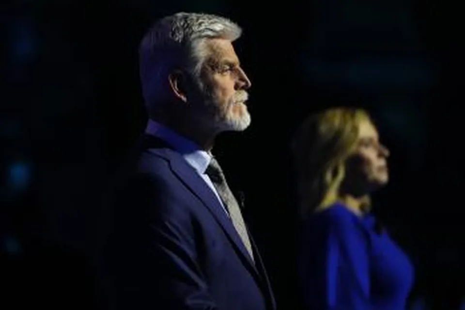 Read more about the article Pavel a Nerudová si v televíznej debate dali darčeky, Babiš neprišiel