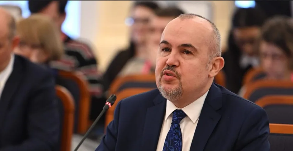 Read more about the article Hamranova polícia opäť reaguje na Fica: Takáto je pravda o zaistení zlatých tehličiek Kičuru!