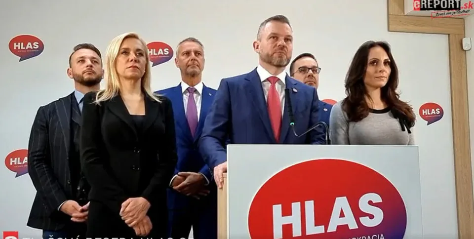 Read more about the article Poslanci Hlasu ostro reagujú na presun systému S-300: Ide o vládny podvod na občanov!
