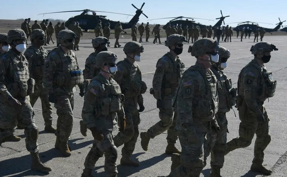 Read more about the article NATO vraj musí ukázať, že to s obranou svojho východného krídla myslí vážne. Čo to spôsobí?