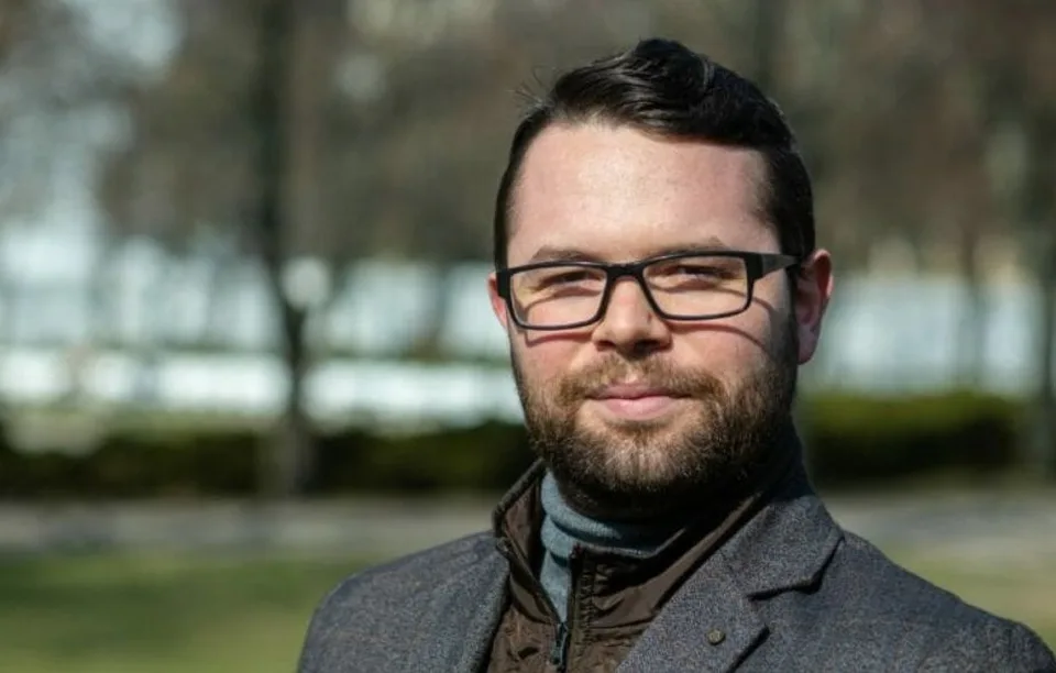 Read more about the article Bestro sa vysmial z predčasnej radosti progresivcov z Magyara. V Maďarsku nevyhralo 72 pohlaví, upozornil