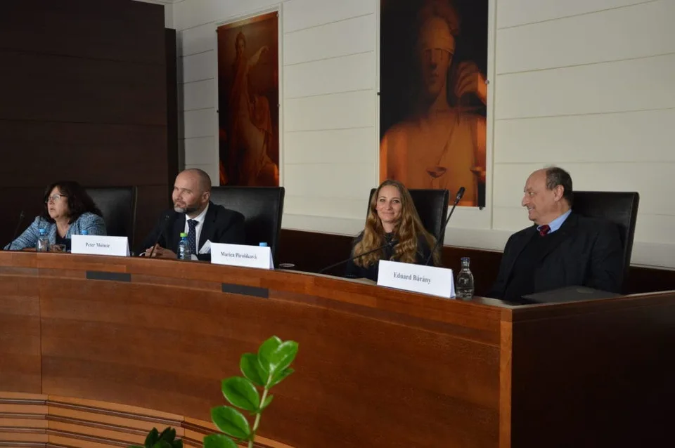 Read more about the article Šokovaná Pirošíková reaguje pre eReport na veto prezidentky: Názor prezidentky je v rozpore s judikatúrou ESĽP!