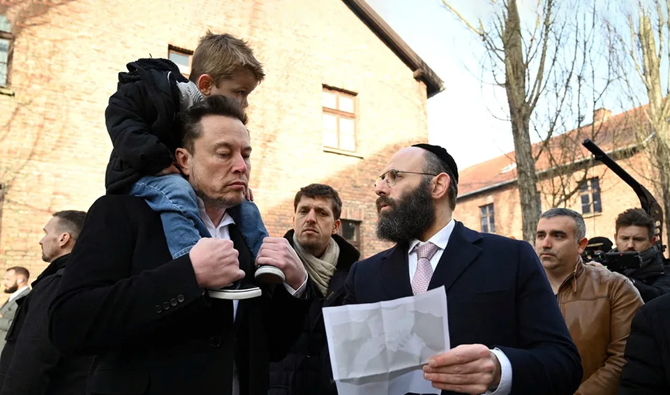 Read more about the article Videl hrôzy holokaustu na vlastné oči: Elon Musk sa po kritike židov vybral do koncentračného tábora v Osvienčime