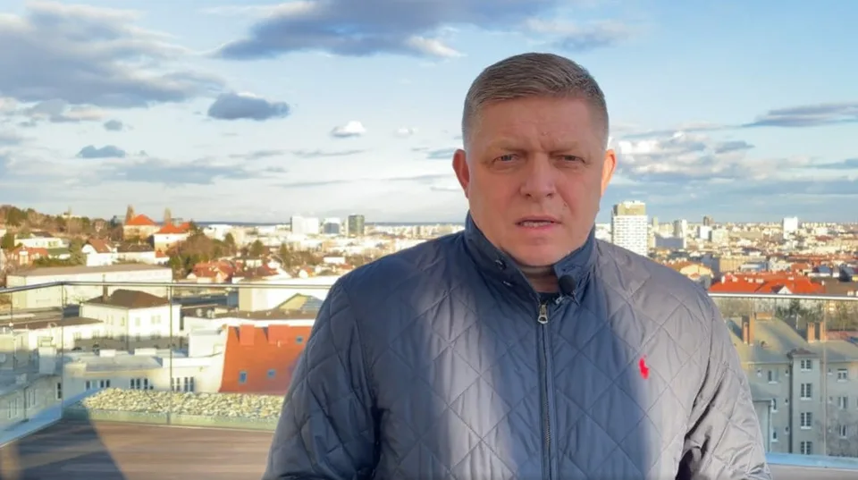 Read more about the article VIDEO Fico sa stretol s ukrajinským aj ruským veľvyslancom: Smer zachová racionalitu!