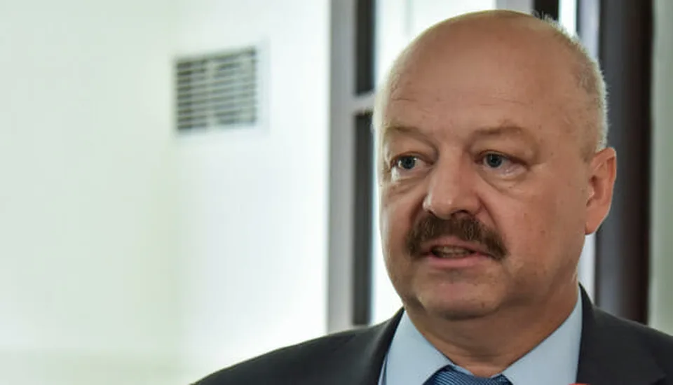 You are currently viewing Macko: Nemám zdroje, ale Smer, Republika a SNS sa správajú ako trójske kone ruskej vojnovej mašinérie!