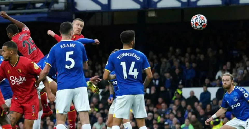 Read more about the article Kucka dal premiérový gól v anglickej lige! Jeho tím zdolal vonku Everton, zrodil sa hokejový výsledok