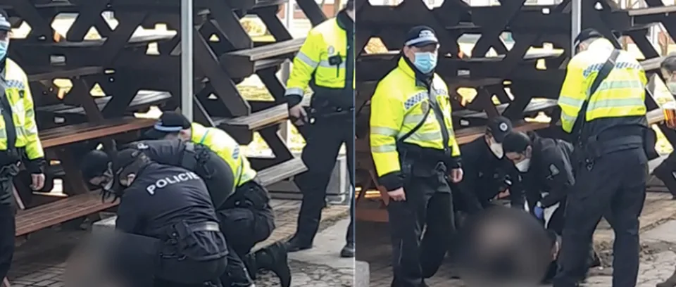 Read more about the article DRSNÉ VIDEO Policajti v Ostrave surovo spacifikovali matku bez rúška! Jej malá dcérka plakala