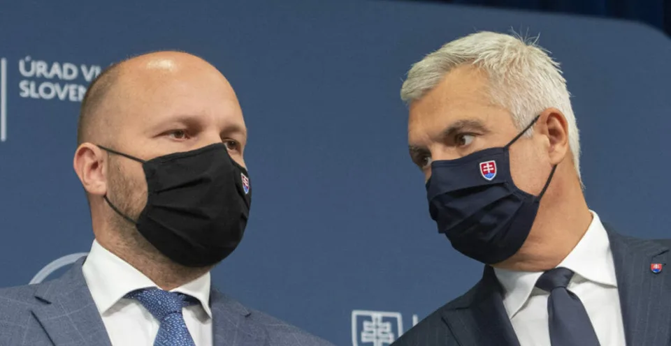 Read more about the article Publicista k dohode s USA: Pripomienky neboli všetky zlé, vláda však zvolila mocenské riešenie