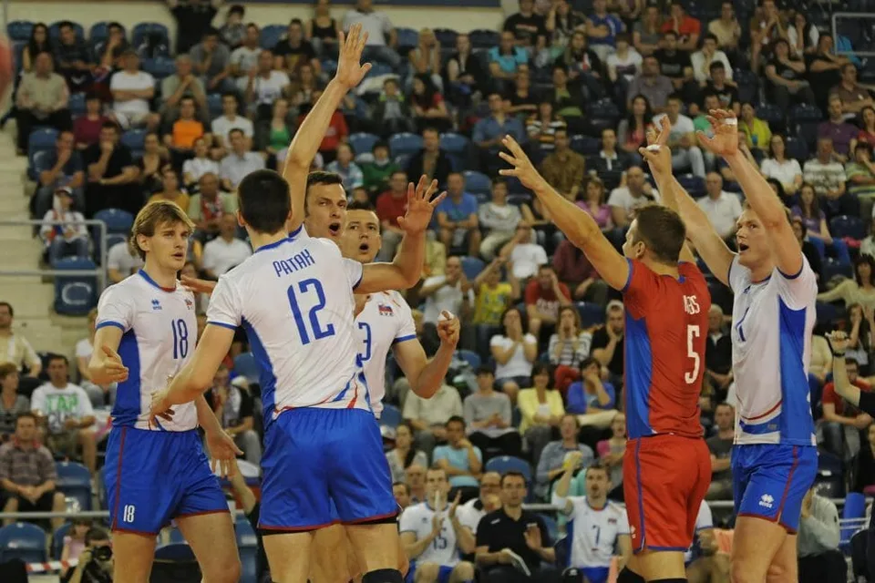 Read more about the article Volejbalisti so sfalšovanými pasmi: Migranti sa pokúsili utiecť z Grécka ako športový tím
