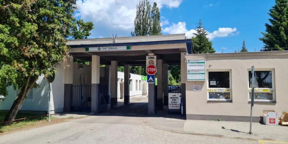 Read more about the article Ženy budú musieť za pôrodom cestovať: Nemocnica v Partizánskom čoskoro preruší prevádzku pôrodnice