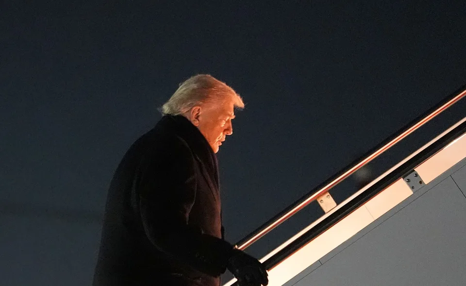 Read more about the article Nečakaný problém krátko po štarte: Lietadlo s Donaldom Trumpom sa muselo vrátiť späť