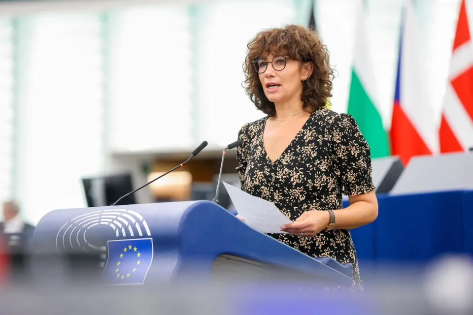 Read more about the article VIDEO Robert Fico je extrémista a odpad širokej politickej scény, až celosvetovej, blúzni Ďuriš Nicholsonová