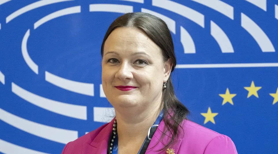 Read more about the article Roth Neveďalová: Väčšinu obyvateľstva nemôžete vymeniť, názor väčšiny by ste mali rešpektovať