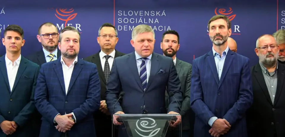 Read more about the article Smer zvoláva parlament k migrantom: Polícia buzerovala počas covidu, teraz nevie chrániť Slovákov!