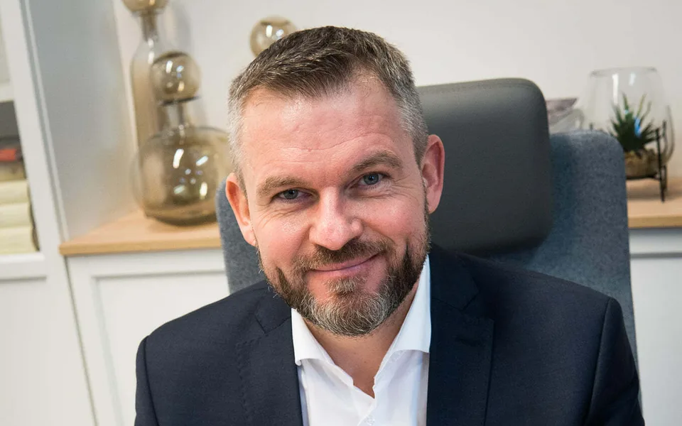 Read more about the article Pellegrini o zvláštnej hre: Slovensko je rukojemníkom vlády