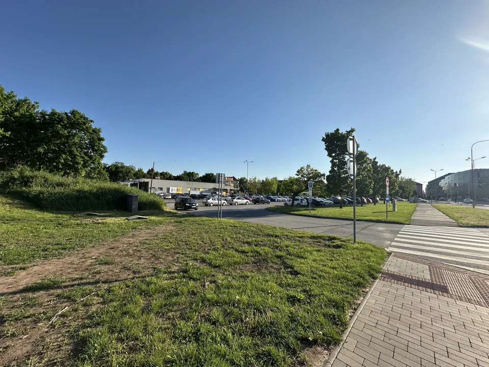 Read more about the article V Trnave to opäť vrie! Podľa opozície sa z mesta stáva realitná kancelária