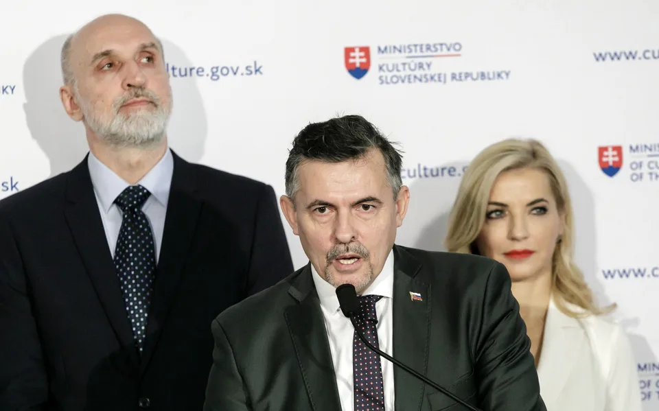 Read more about the article MIMORIADNE Machala mal dopravnú nehodu: Sanitka ho previezla do nemocnice!