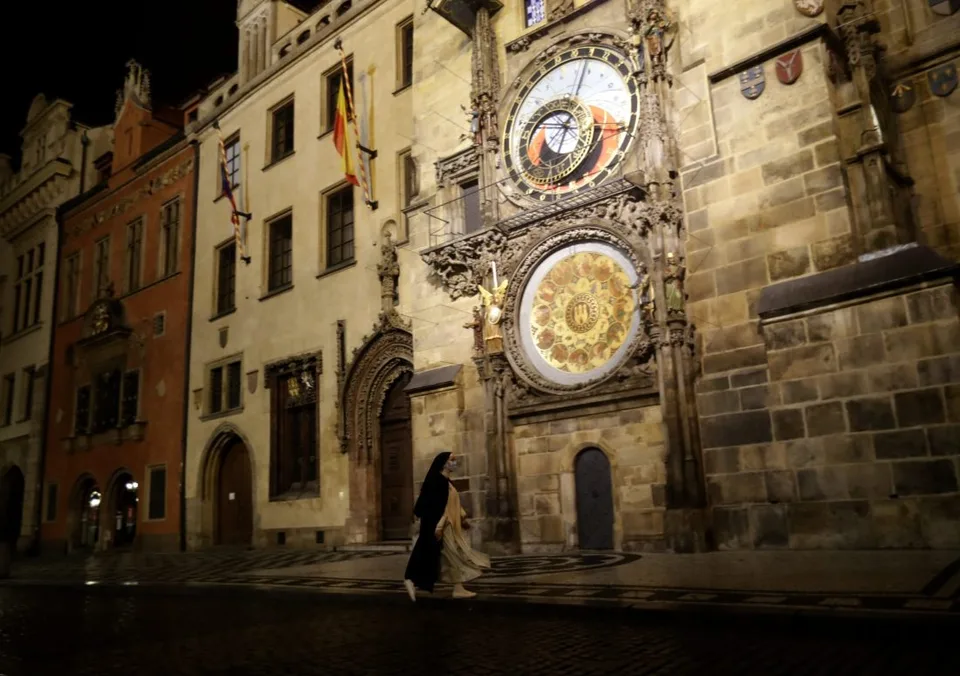 Read more about the article V Čechách za nedeľu pribudlo 3 608 pozitívne testovaných na COVID-19