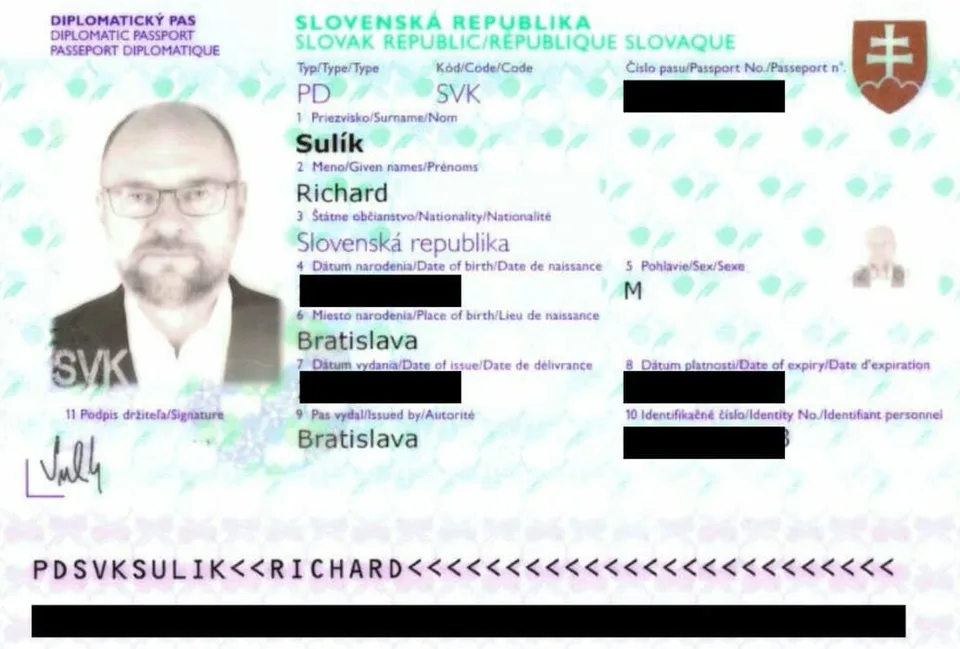 Read more about the article Kto môže za únik pasov „Sulíkovej“ delegácie? Ministerstvo má vraj podozrenie