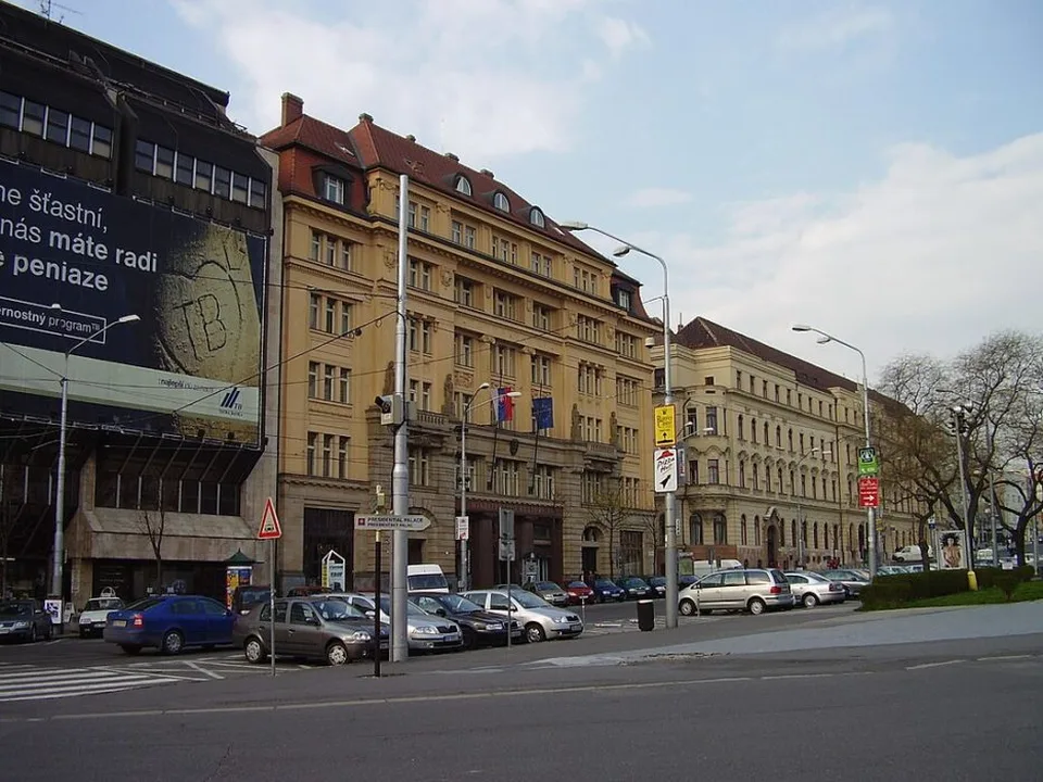 Read more about the article Rezort kultúry: Novela stanoví regulátora online obsahu pri sprostredkovateľských službách