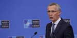 Generálny tajomník NATO Jens Stoltenberg počas tlačovej konferencie.