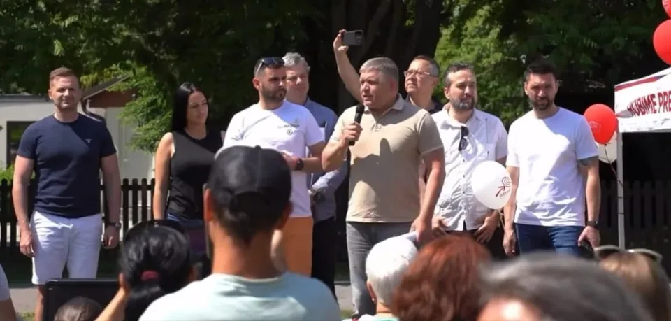 Read more about the article VIDEO Smer opäť s veľkou akciou v Bratislave: S progresívcami sa pobijeme aj o hlavné mesto!
