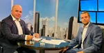 Martin Klus (vpravo) a moderátor v štúdiu TASR.