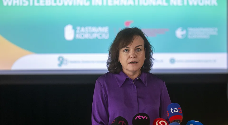 Read more about the article KOMENTÁR Mimovládky v službách opozície alebo verejné tajomstvo slovenskej politiky