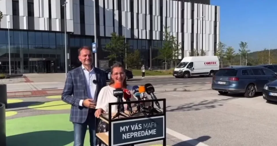 Read more about the article VIDEO U Matovičovcov miliónik sem, miliónik tam? Oni ani nevedia či mali v banke 22 miliónov!