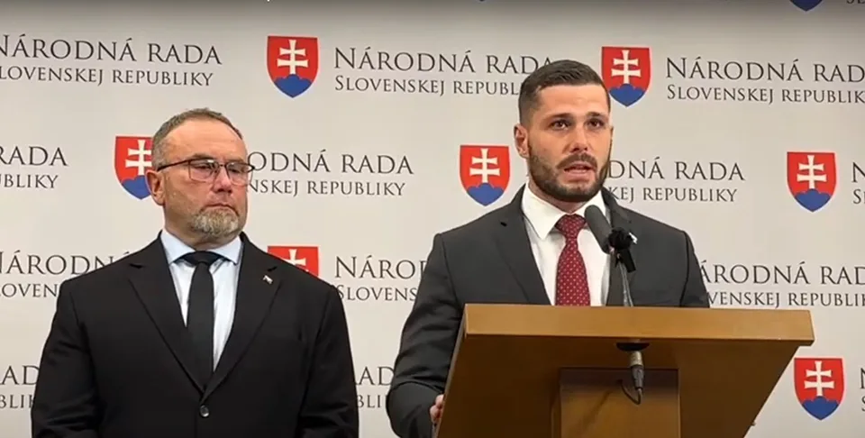 Read more about the article Glück sa pustil do opozície: Je až schizofrenicky trápne tvrdiť, že Fico zneužíva SIS pri vyšetrovaní atentátu!