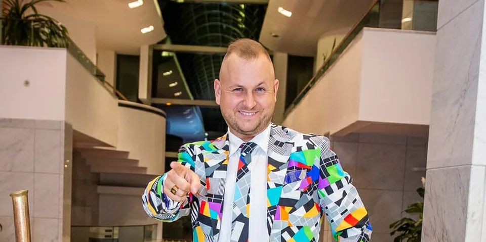 Read more about the article Youtube mu už konečne dal stopku! Drzý Martin Jakubec si zavaril na parádny prúser!