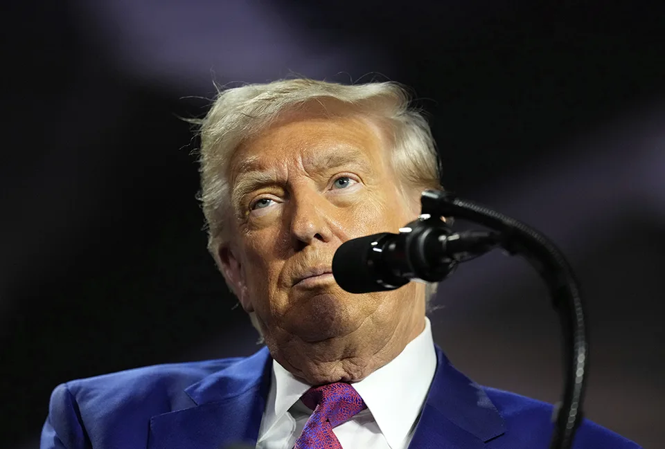 Read more about the article Trump sa opäť vyhráža, pohrozil Iránu úplným zničením, ak sa pokúsia o atentát na amerického prezidenta