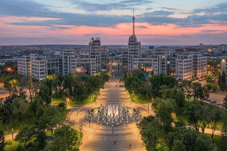 Read more about the article Ukrajina: Raketový útok na objekt pošty v Charkove si vyžiadal šesť mŕtvych