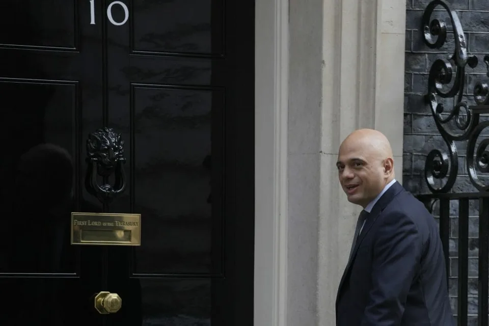 Read more about the article Británia: Javid sa ospravedlnil za zanedbanie starostlivosti v pôrodniciach
