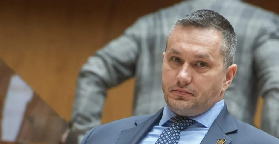 Read more about the article Riaditeľa SIS Michala Aláča prepustili zo zadržania!