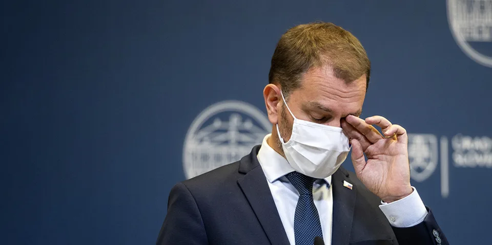 Read more about the article Nad Matovičom sa zmráka: Čo má spoločné s kajúcnikom Makóom?