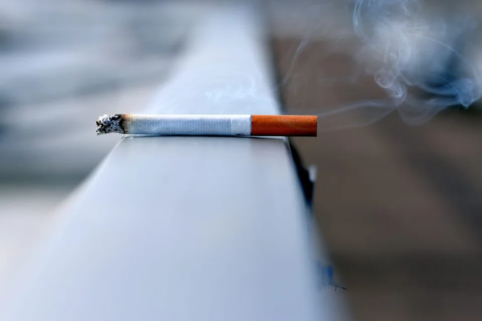Read more about the article Cigarety si bez problémov kúpi každé tretie dieťa: Ako je to možné?