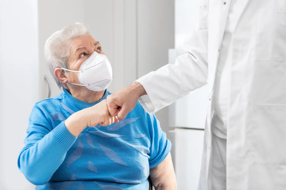 Read more about the article Respirátory sú pripravené na rozvoz, hlási Tornaľa. Rozdajú ich občanom nad 60 rokov
