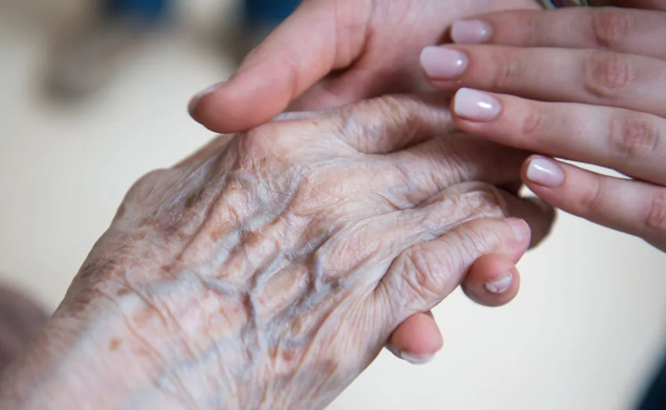 Read more about the article Cukrovka u seniorov: Ako ju rozpoznať včas a predísť tragickým následkom?