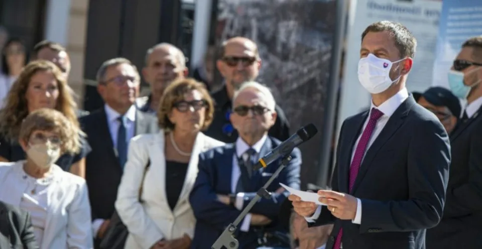 Read more about the article VIDEO Heger poprosil Židov o odpustenie. Deň obetí holokaustu si pripomenuli Kollár aj Čaputová
