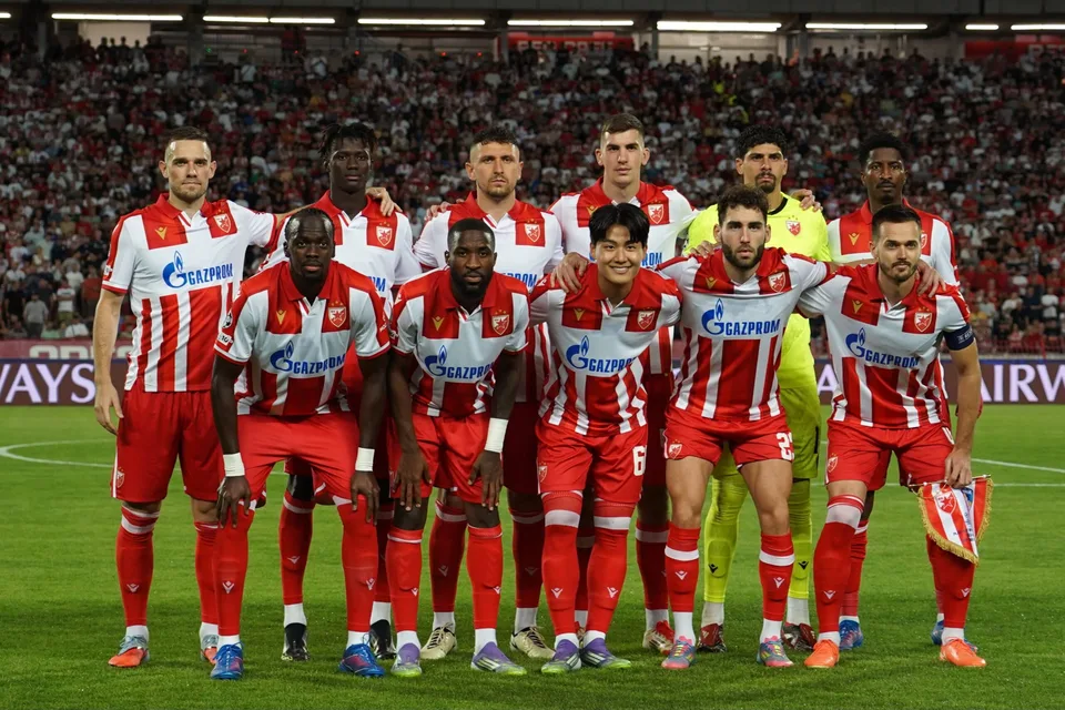 Read more about the article Pokuta za vieru? UEFA potrestala srbský klub za kresťanskú choreografiu v hľadisku