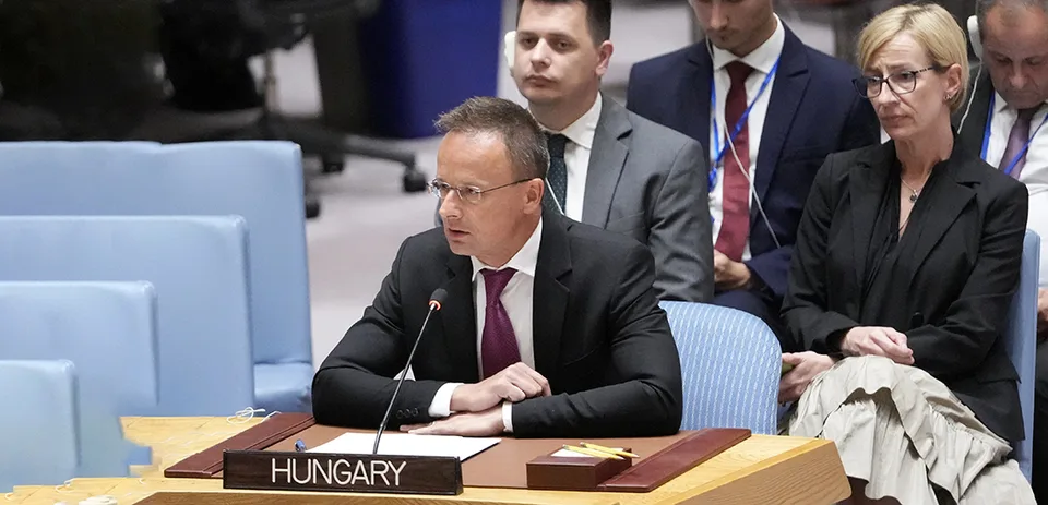 Read more about the article Szijjártó s tvrdým nákladom: Najväčšou hanbou demokracie je dnes Brusel a európska byrokracia!