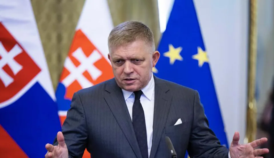 Read more about the article Nie sme britskou kolóniou! Fico reaguje na kritiku britského veľvyslanca za jeho vystúpenie v ruskej televízii