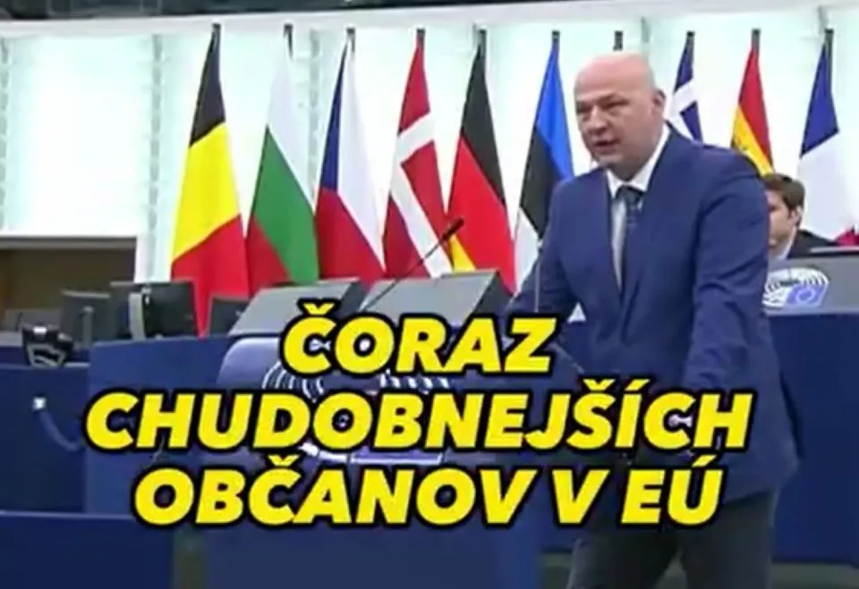 Read more about the article VIDEO Tvrdé slová chorvátskeho europoslanca k nelegálnej migrácii, ktorými zaťal do živého