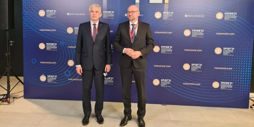 You are currently viewing FOTO Sulík a Korčok sa hlásia z Petrohradu: Ako dopadli rokovania s Rusmi?
