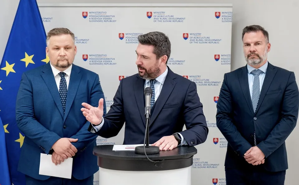 Read more about the article Minister Takáč ohlásil silný impulz pre agrosektor: Pramia podpora farmárov sa výrazne navýšila!
