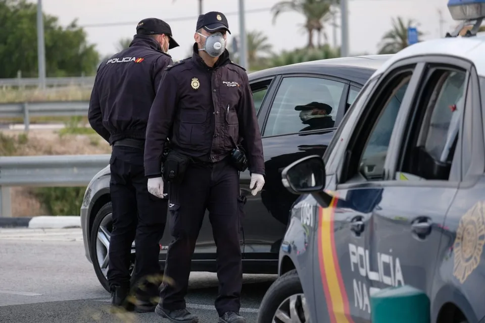 Read more about the article Španielsko: Polícia zatkla počítačový gang riadený neplnoletým šéfom