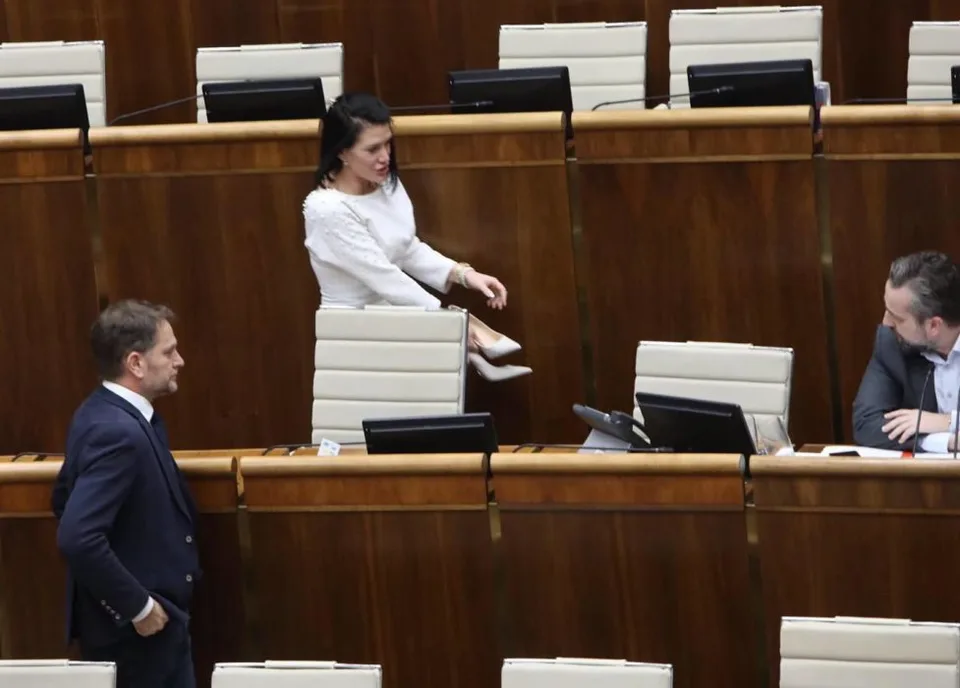 Read more about the article Chmelár: Zlyháva komunikácia v spoločnosti, mal by zasiahnuť prezident. My však nemáme hlavu štátu